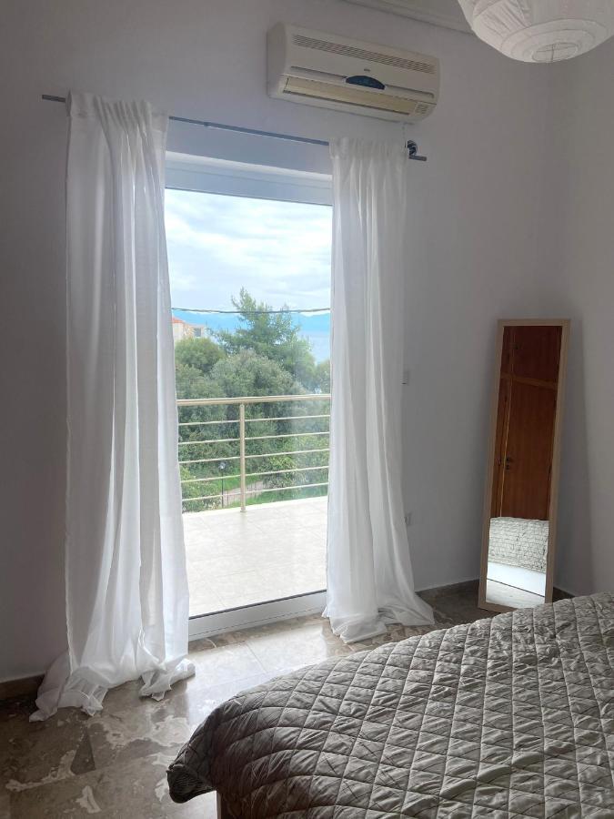 Villa Delfini Chrani Exteriör bild